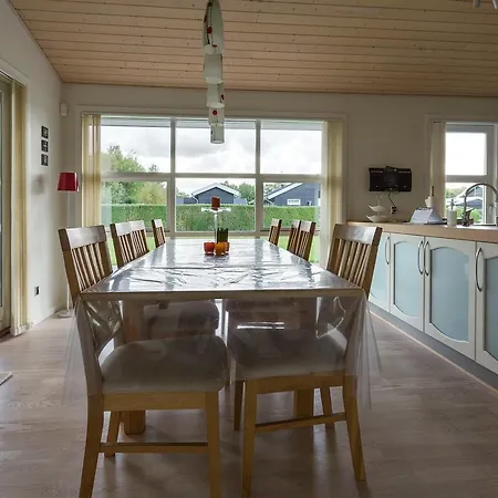 Three-bedroom Holiday In *